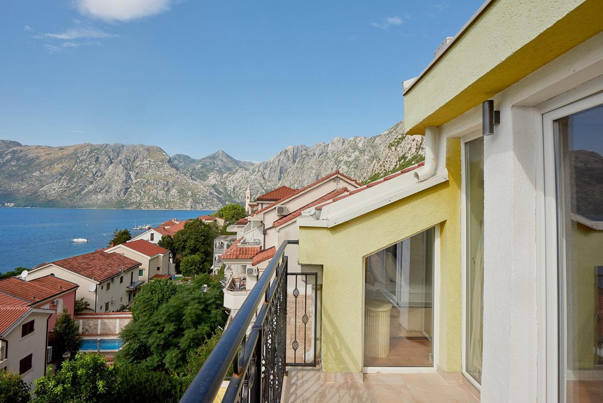 2Montenegro Mimoza Apartments Dobrota Exteriér fotografie