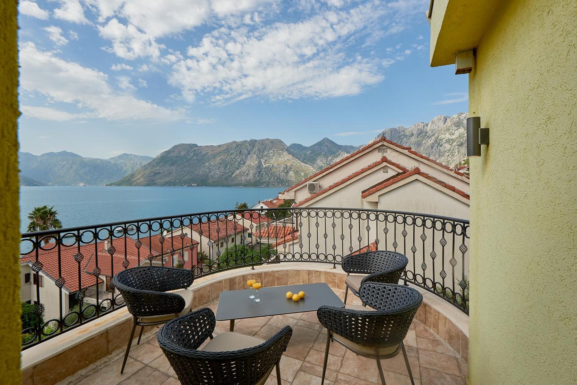 2Montenegro Mimoza Apartments Dobrota Exteriér fotografie
