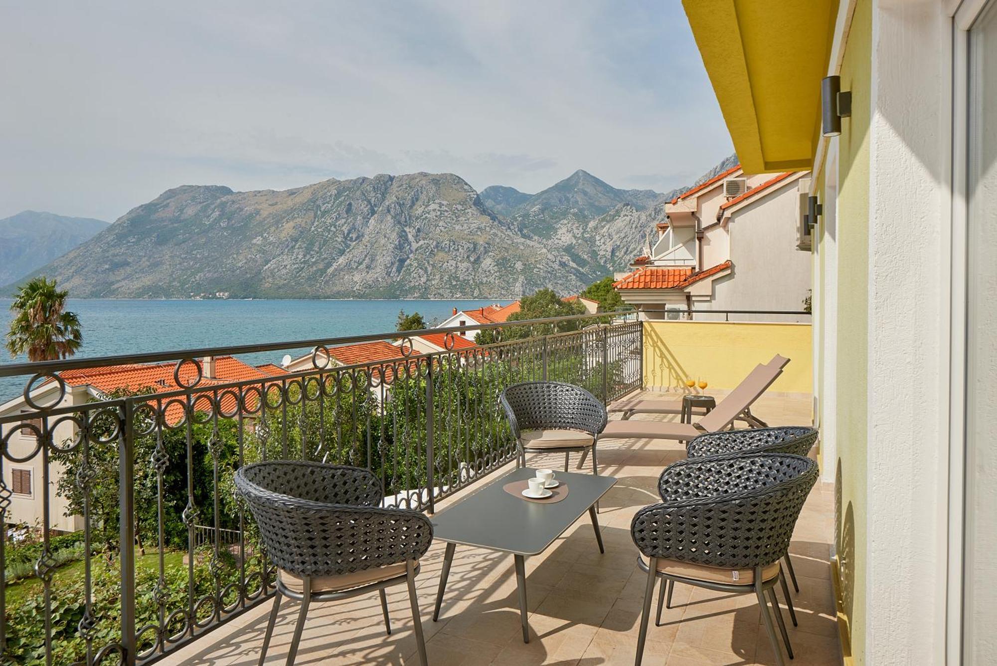 2Montenegro Mimoza Apartments Dobrota Exteriér fotografie