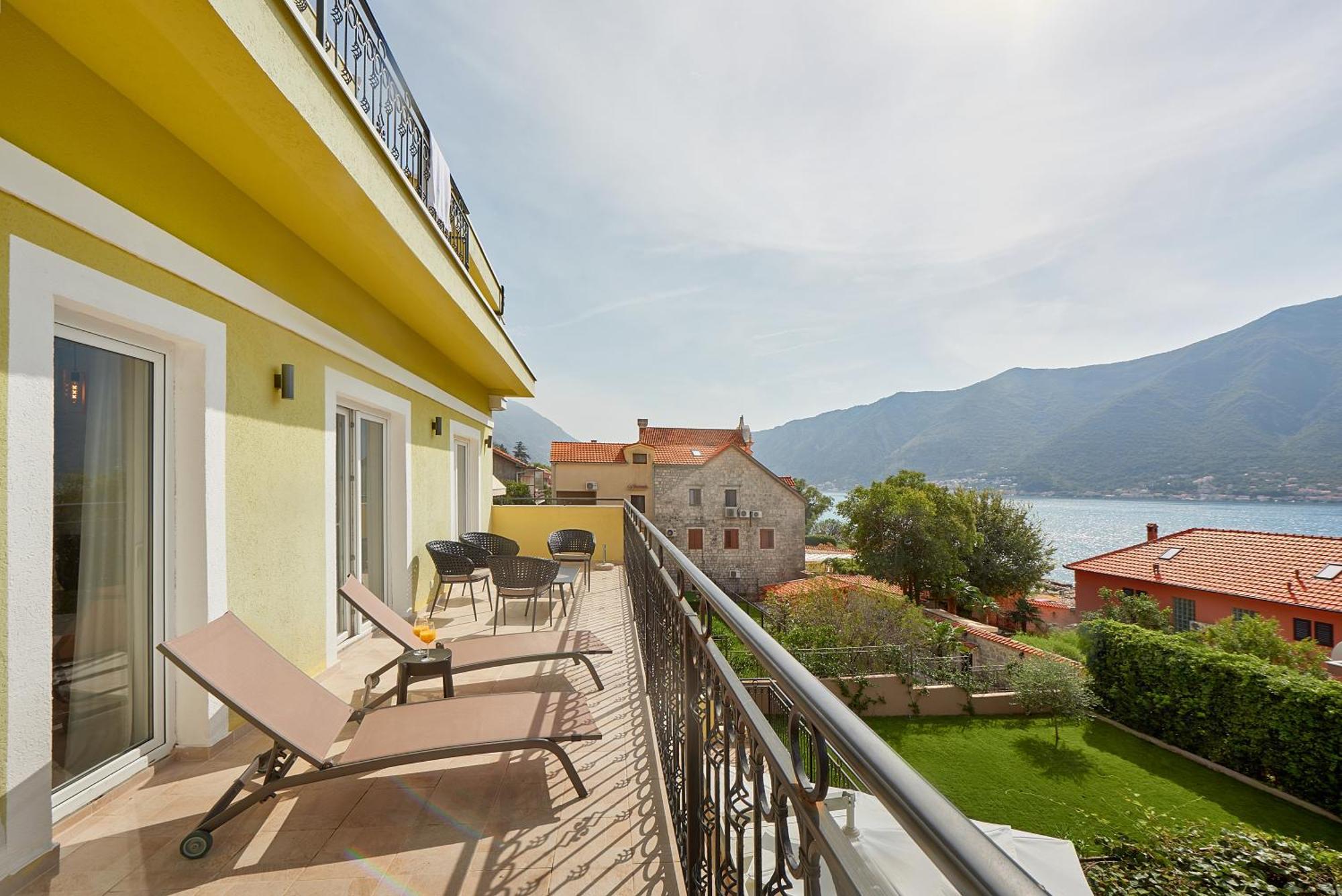 2Montenegro Mimoza Apartments Dobrota Exteriér fotografie